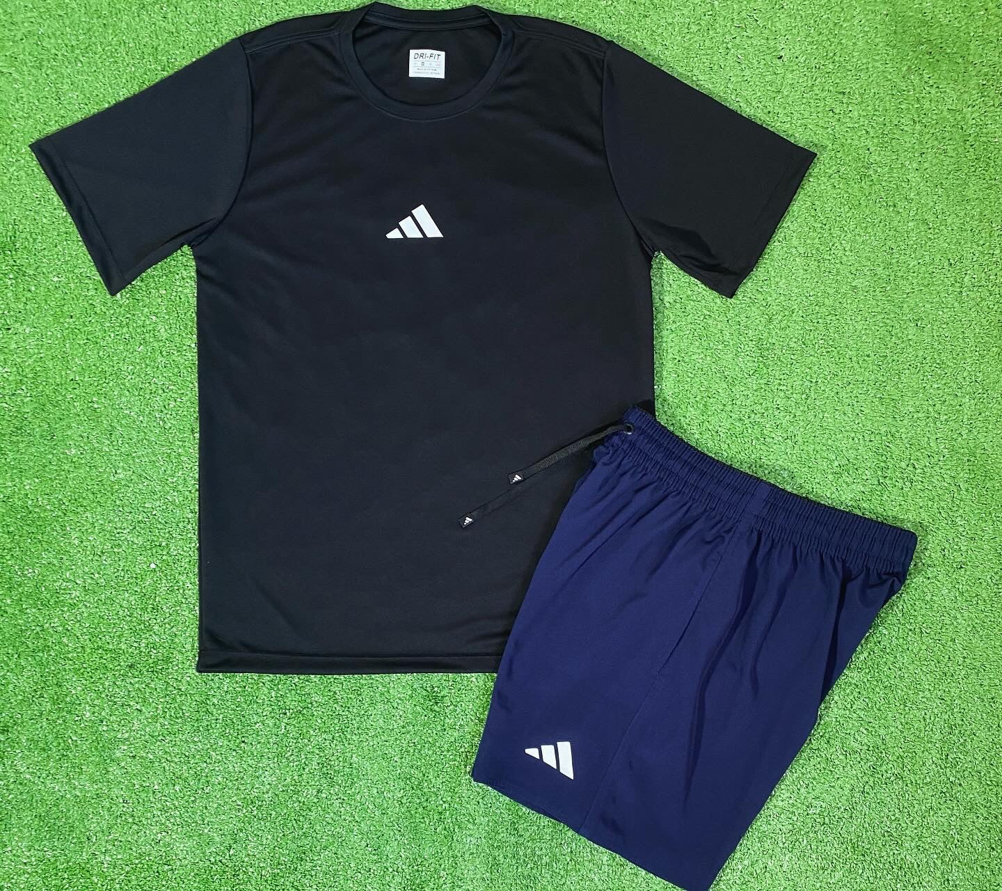 Conjunto Camiseta e Shorts Dri-fit - Adidas