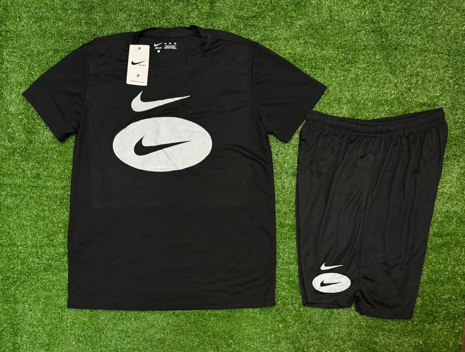Conjunto Dri-fit Camiseta e Shorts - Nike