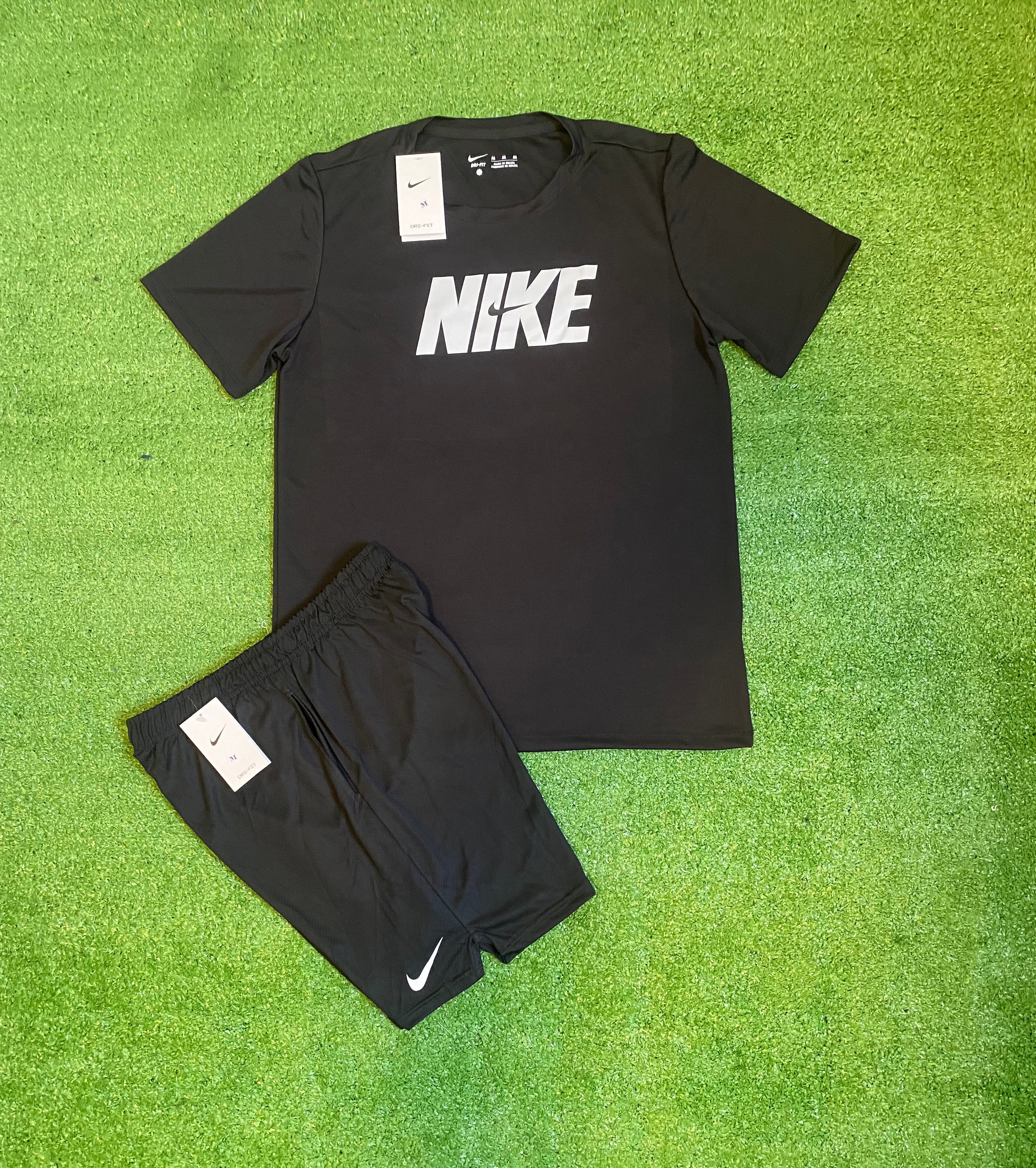 Conjunto Camiseta e Shorts Dri-fit - Nike