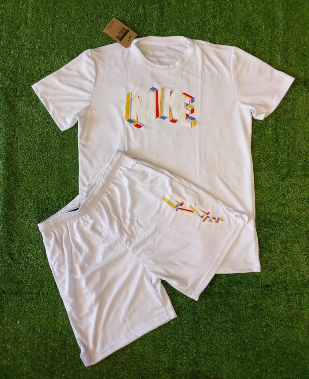 Conjunto Dri-fit Camiseta e Shorts - Nike