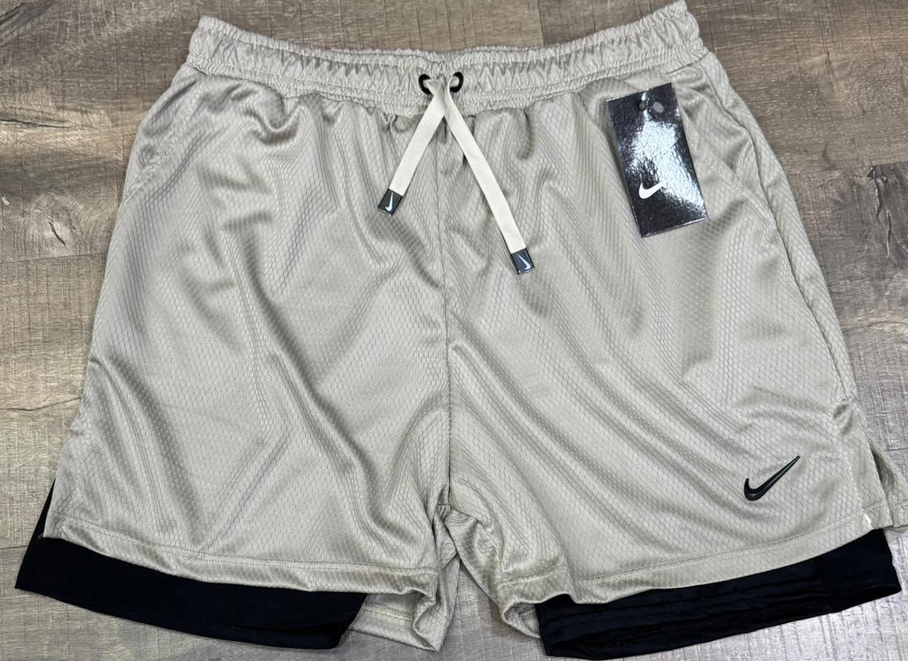 Shorts Dry-Fit compressão Nike