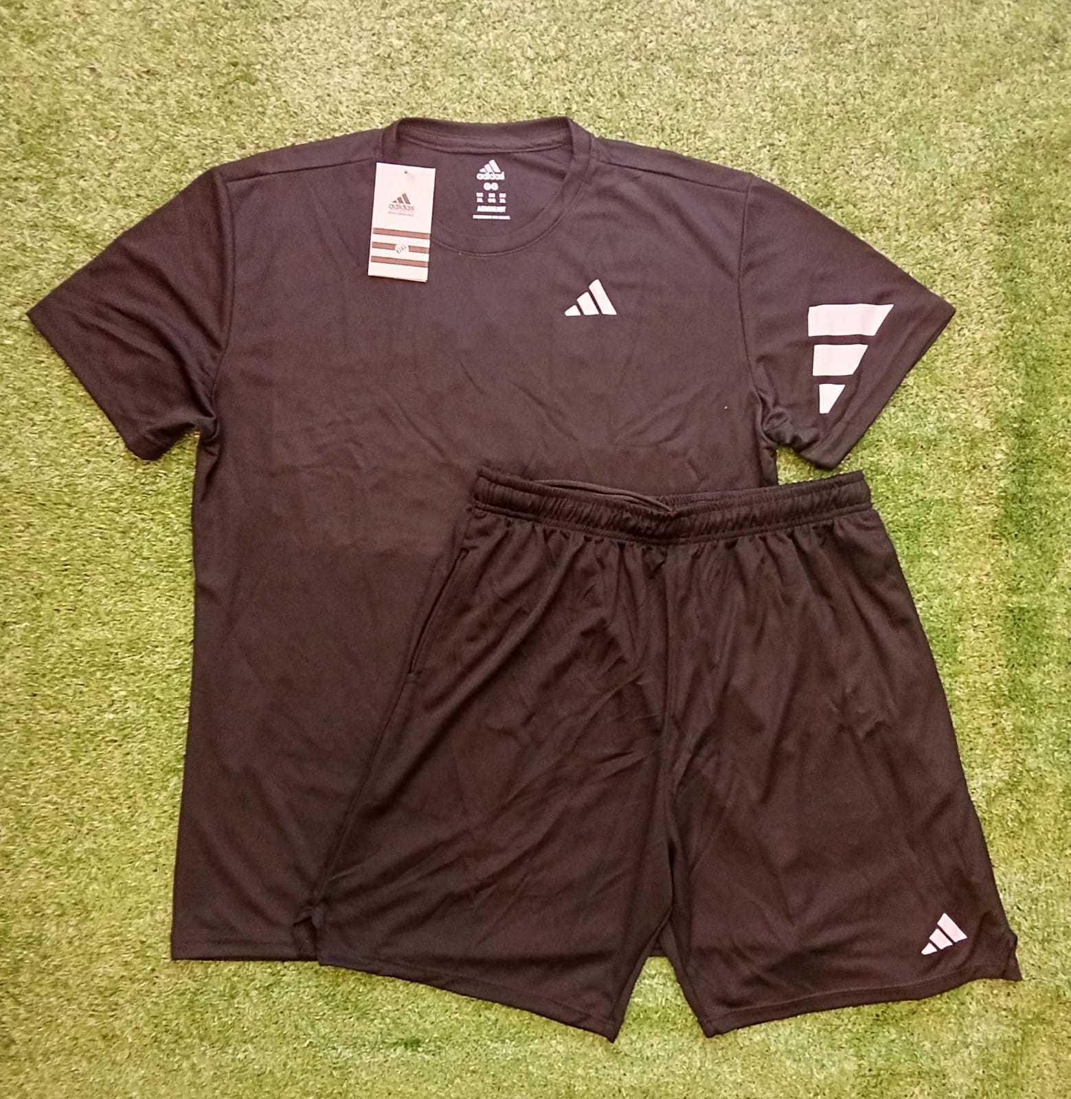 Conjunto Camiseta e Shorts Dri-fit - Adidas