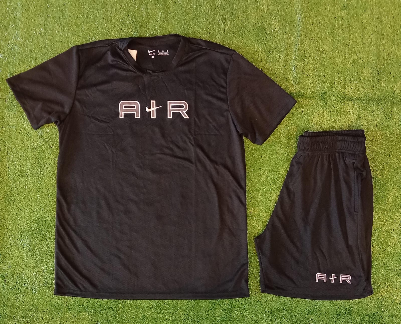 Conjunto Dri-fit Camiseta e Shorts - Nike Air