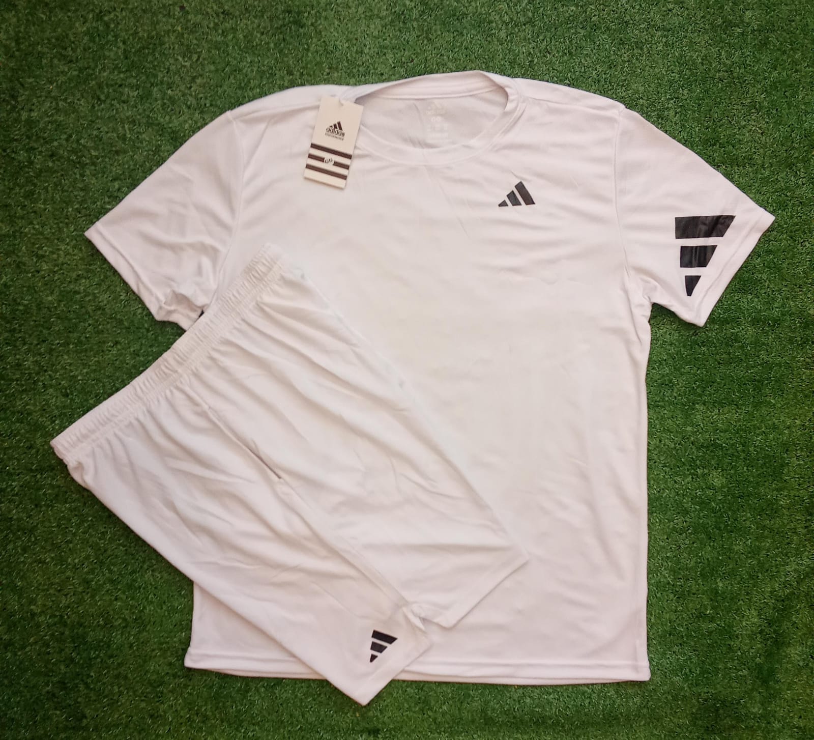 Conjunto Camiseta e Shorts Dri-fit - Adidas