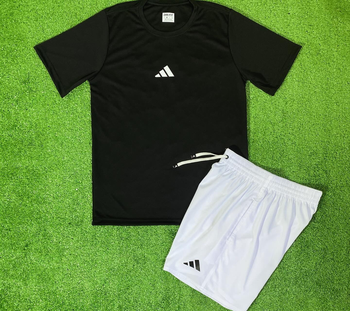 Conjunto Camiseta e Shorts Dri-fit - Adidas