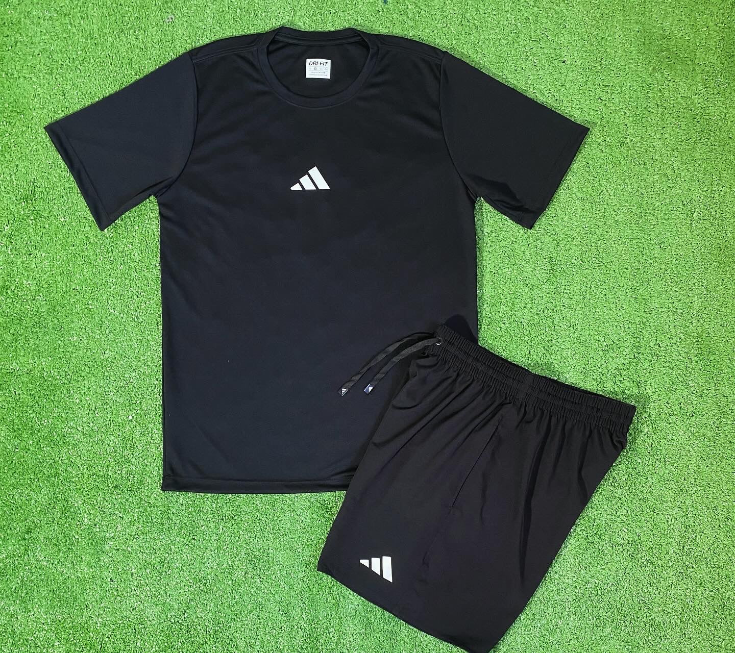 Conjunto Camiseta e Shorts Dri-fit - Adidas