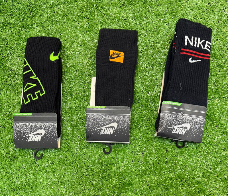 Kit com 3 meias Nike 100% algodão