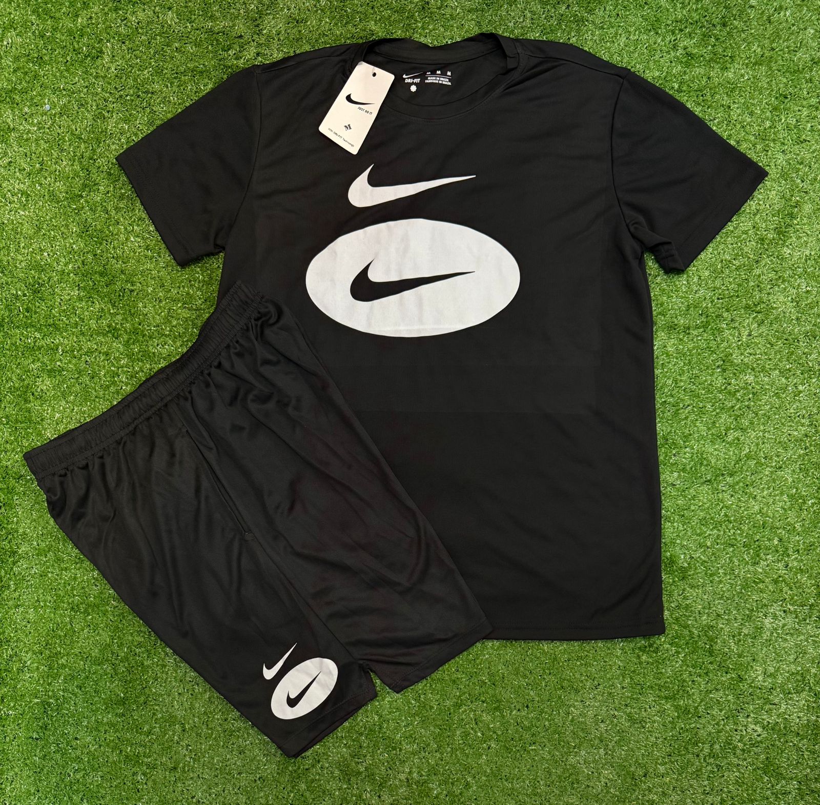 Conjunto Dri-fit Camiseta e Shorts - Nike