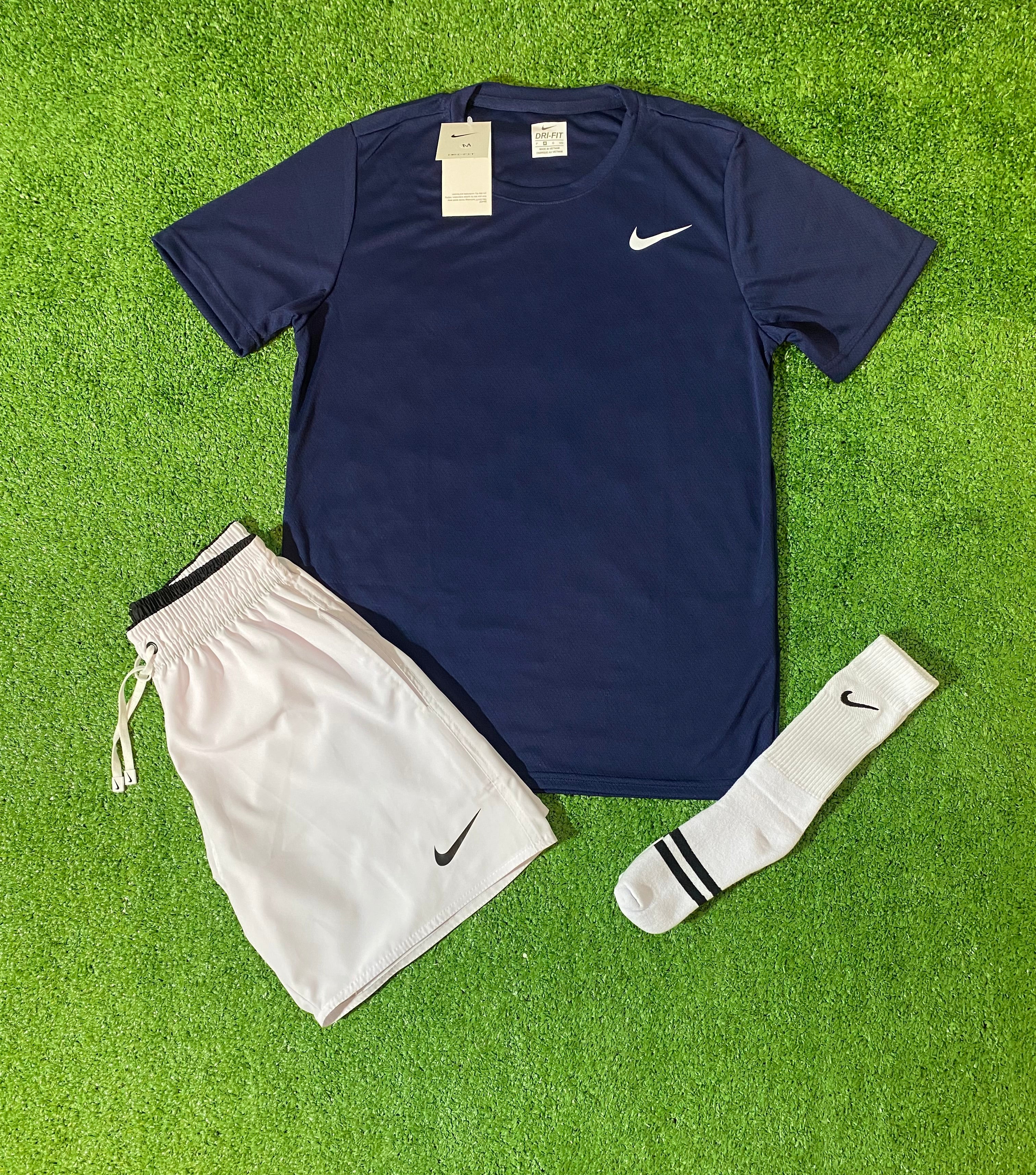 Conjunto Camiseta+ Shorts + Meia Dri-fit - Nike