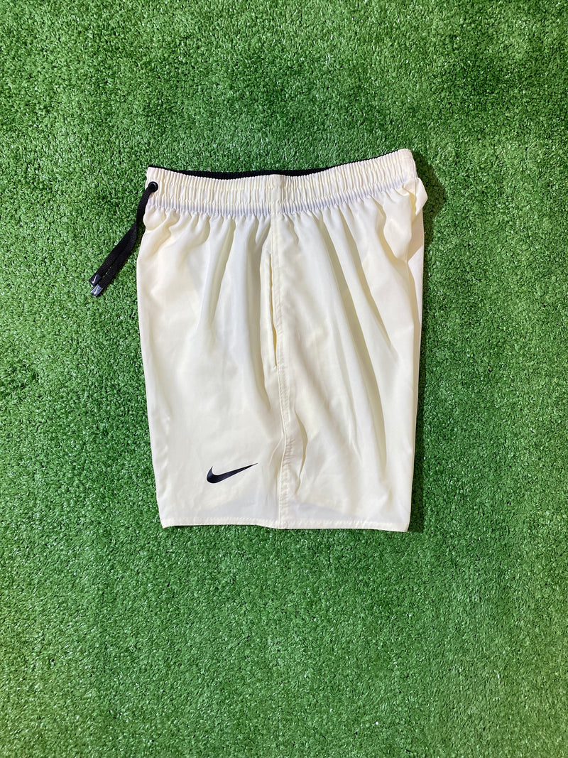 Bermudas Nike mauricinho dri-fit unidade
