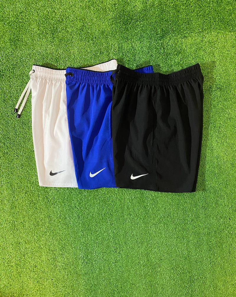 Kit com 3 bermudas Nike dri-fit mauricinho