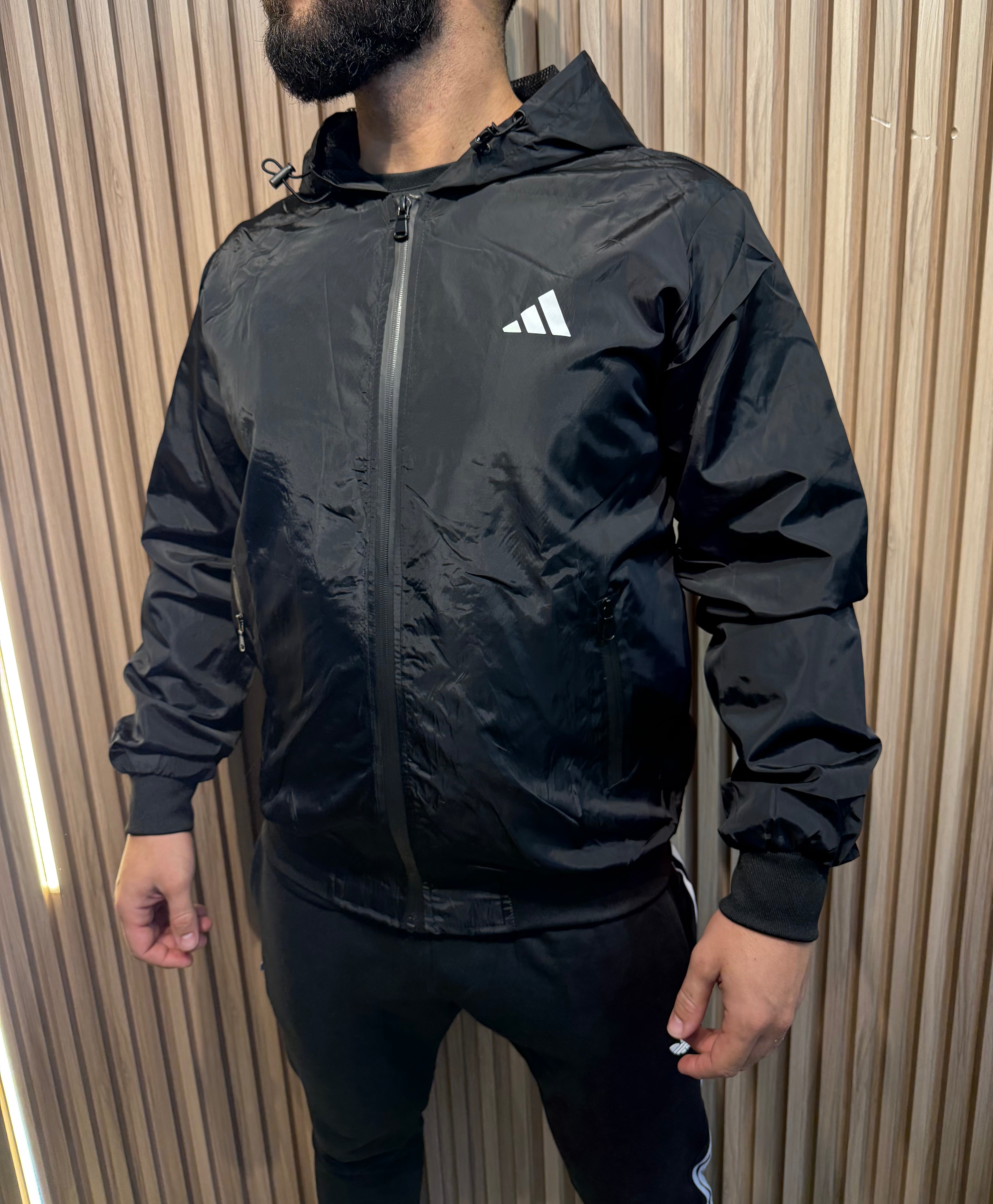 Jaqueta Adidas - Corta Vento impermeável forrado