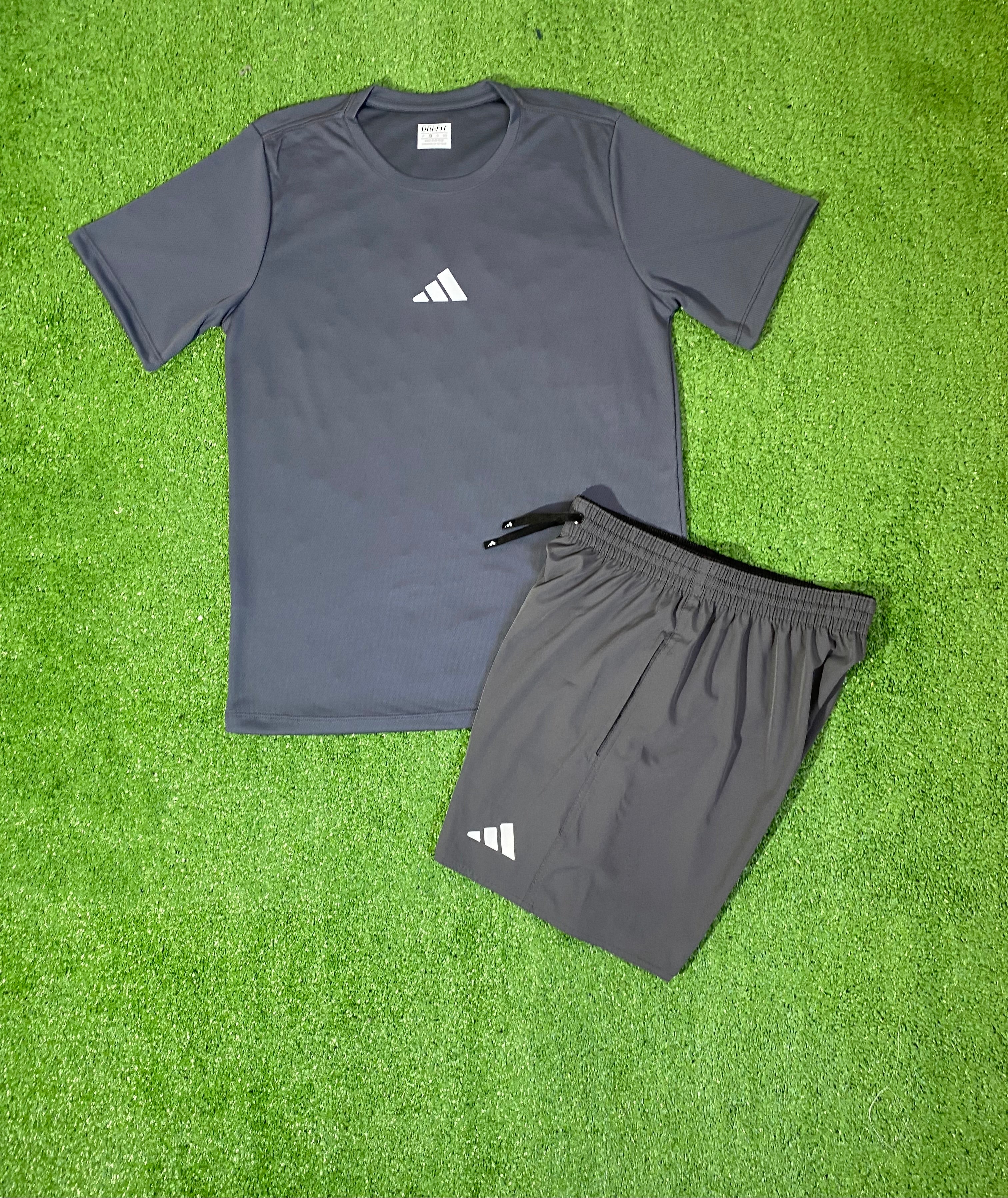 Conjunto Camiseta e Shorts Dri-fit - Adidas