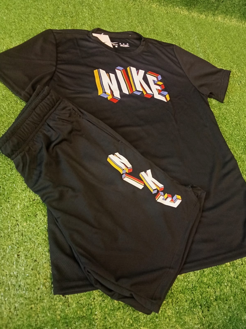 Conjunto Dri-fit Camiseta e Shorts - Nike