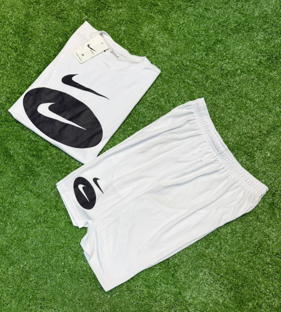 Conjunto Dri-fit Camiseta e Shorts - Nike