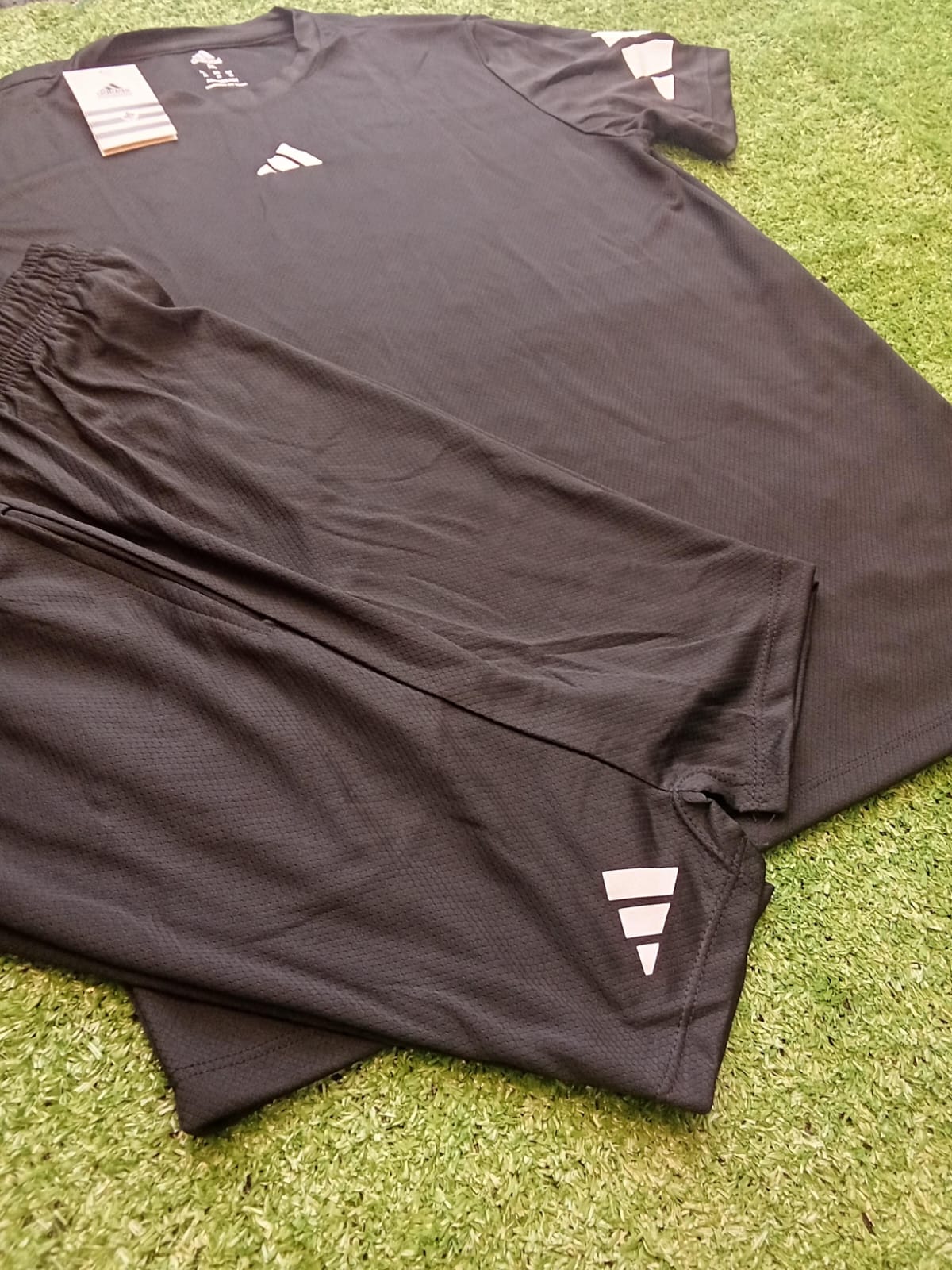 Conjunto Camiseta e Shorts Dri-fit - Adidas