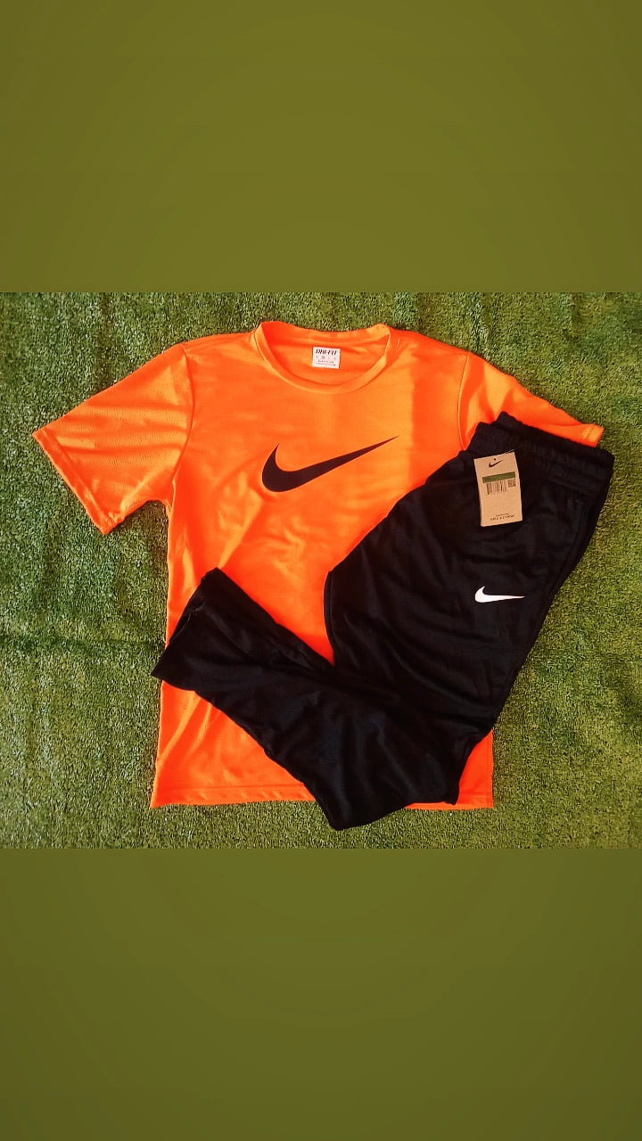 Conjunto Camiseta e Calça Dri-fit - Nike