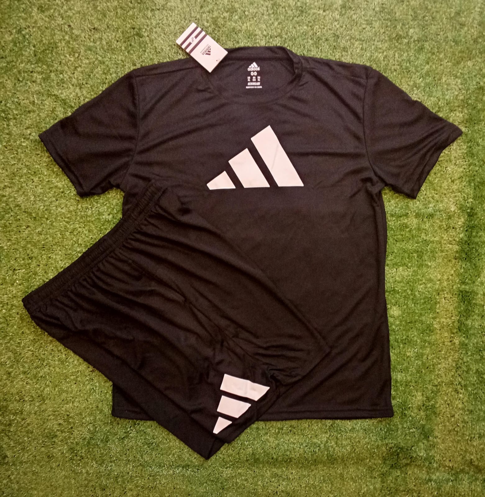 Conjunto Camiseta e Shorts Dri-fit - Adidas