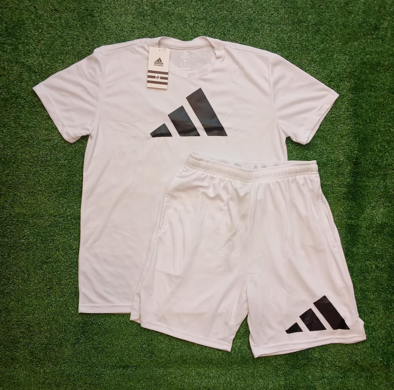 Conjunto Camiseta e Shorts Dri-fit - Adidas