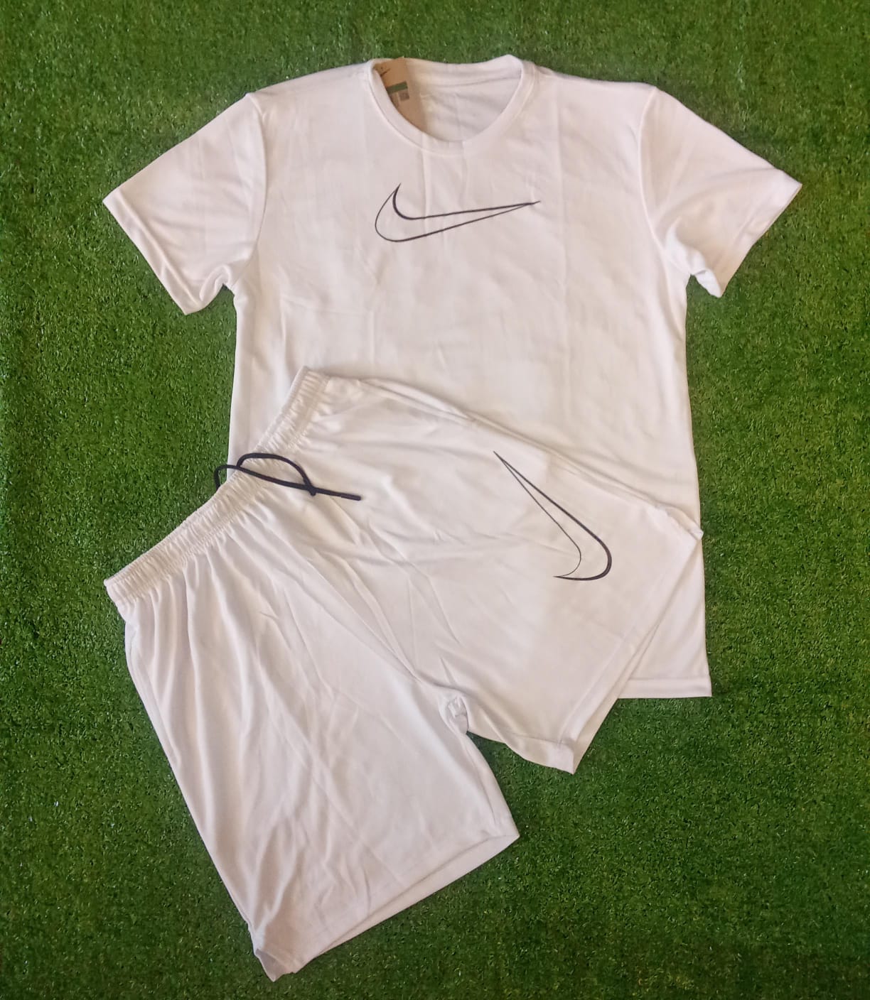 Conjunto Dri-fit Camiseta e Shorts - Nike